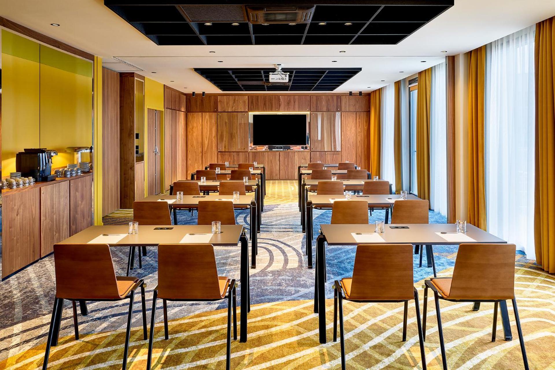 Courtyard By Marriott Lyon Eurexpo Stadium Genas Exterior photo